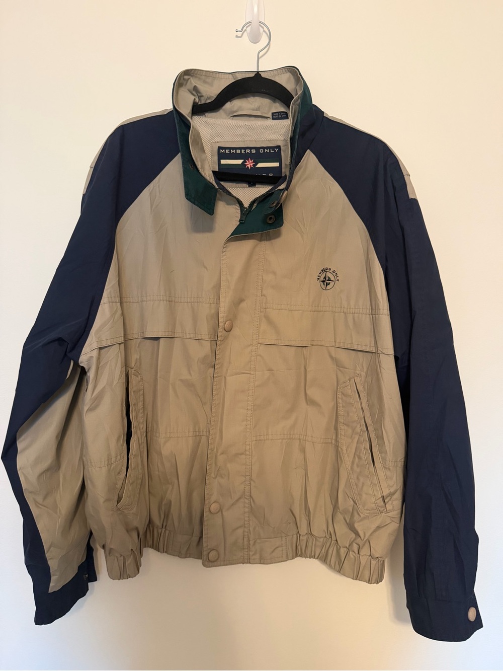 Vintage Membwrs Only Mariner Jacket Men’s Large Colorblock Tan Navy green Nauti